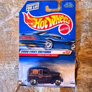 Hot Wheels 2000 1st Edition Anglia Panel Truck Vintage Purple New on Card 1999